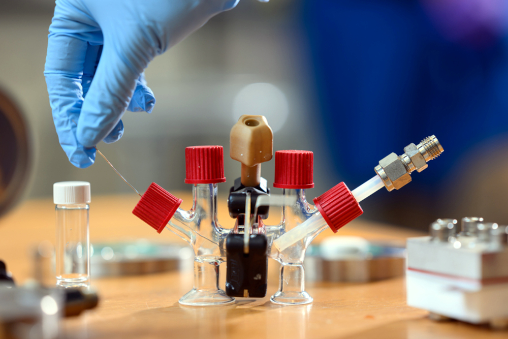 MIT liquid sodium fuel
cell