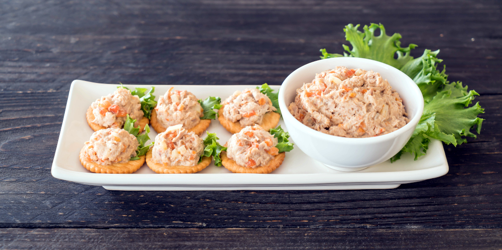 tuna salad on
crackers