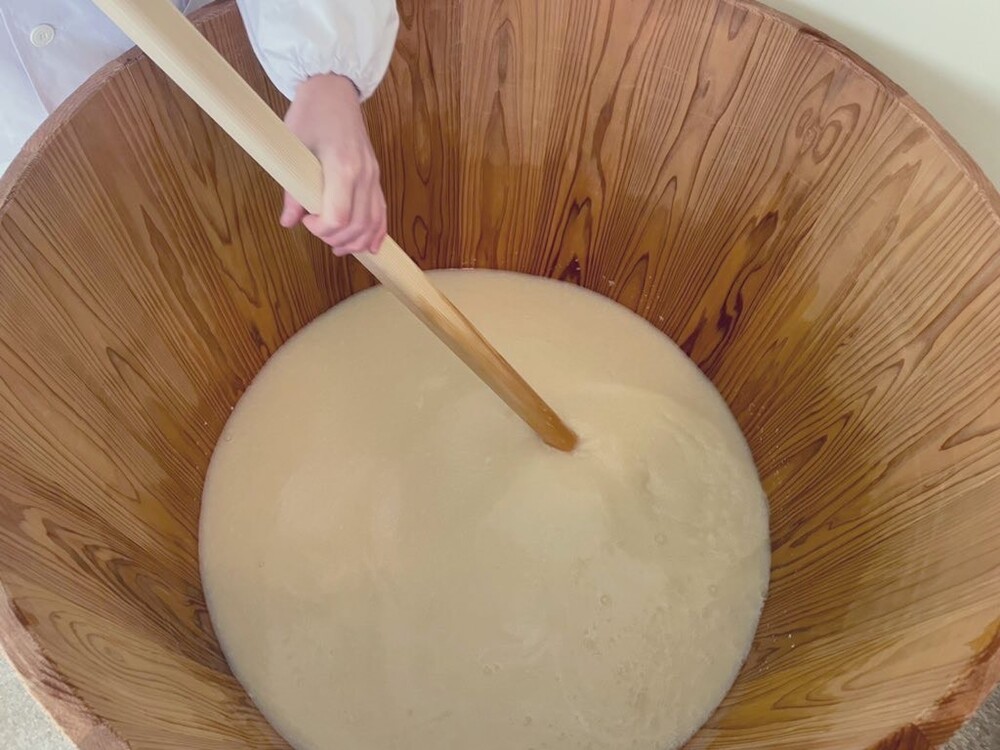 Stirring sake